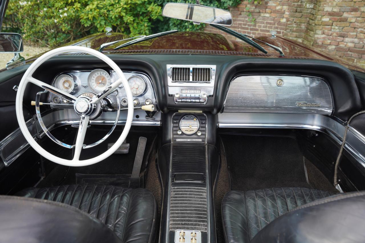 1960 Ford Thunderbird Convertible V8 352 ci