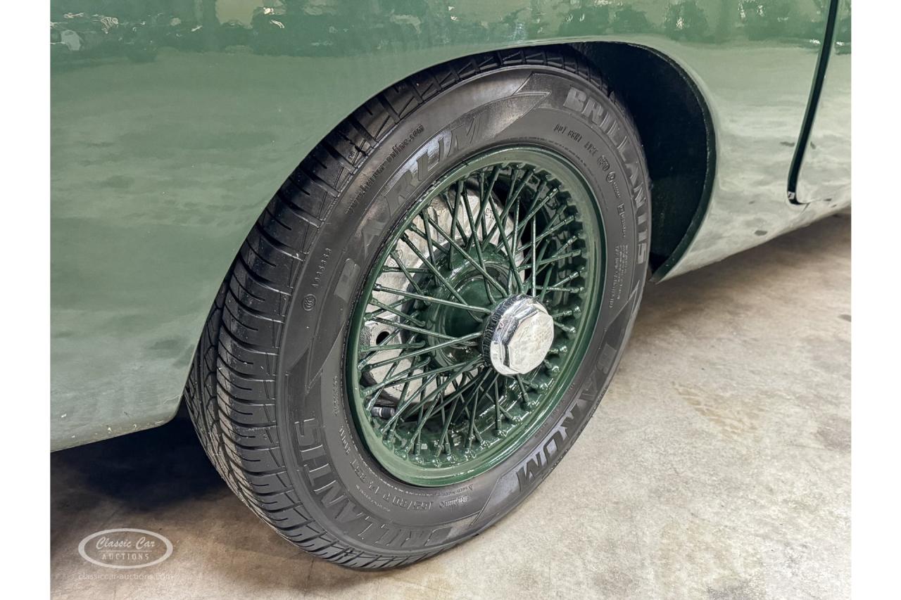 1966 MG B Roadster Trade-in-car