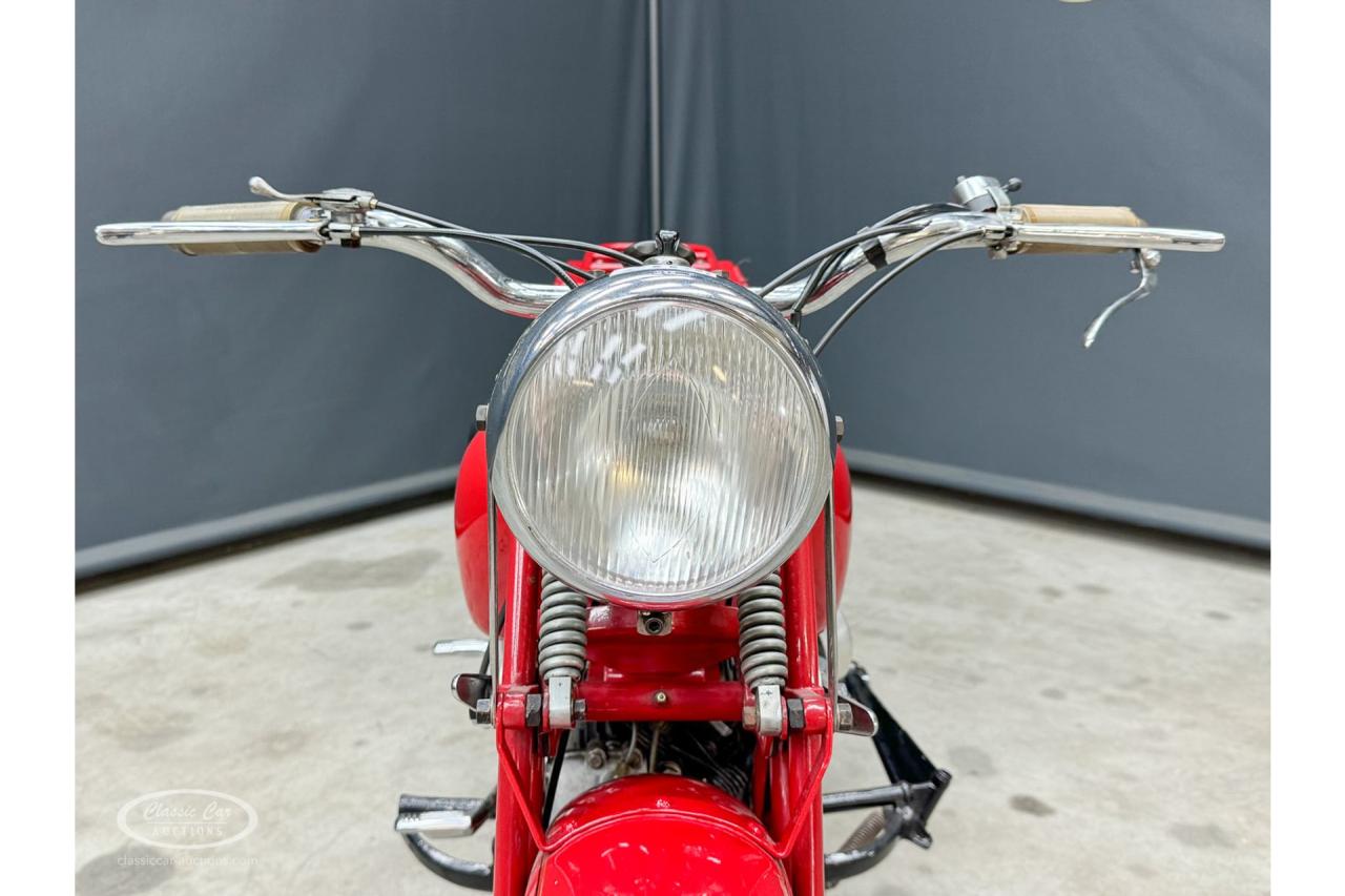 1952 Moto Guzzi Superalce Privato