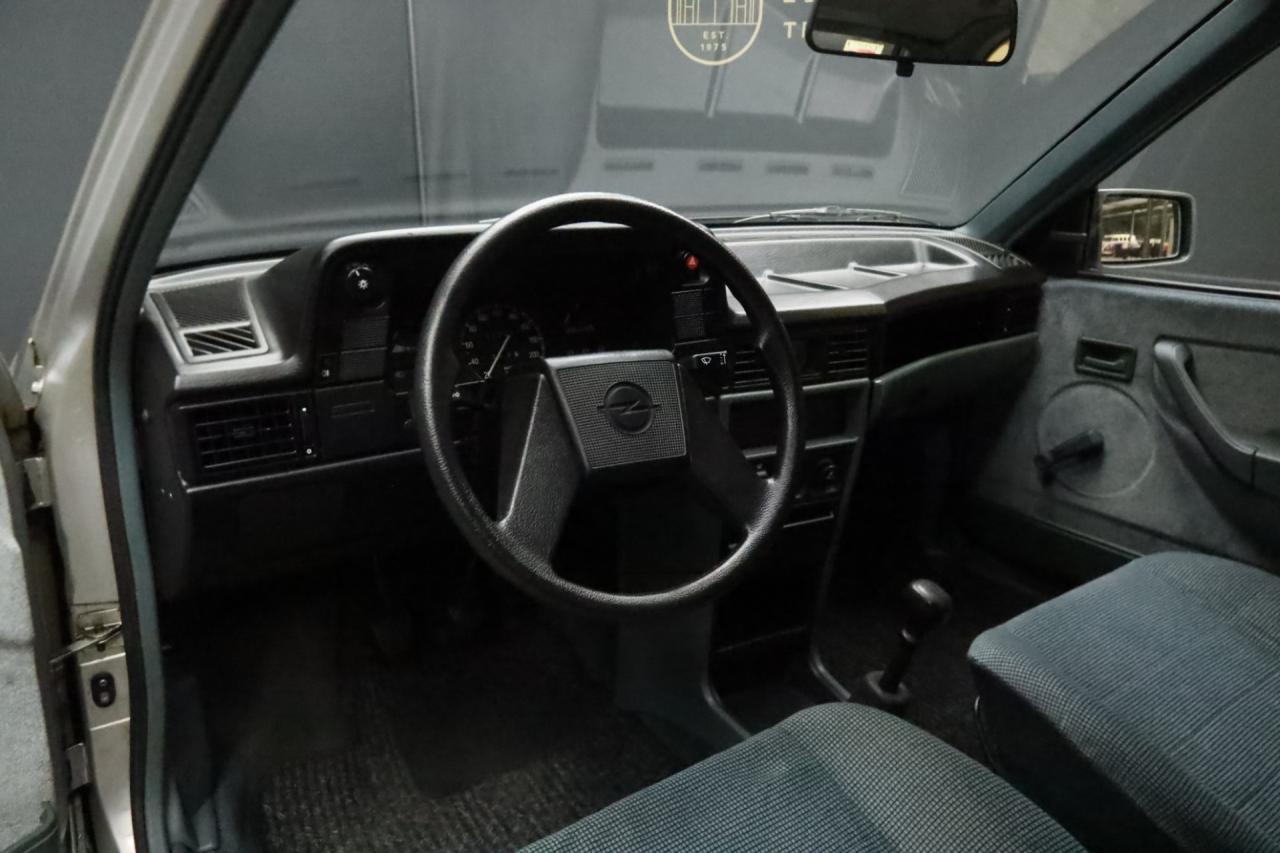 1988 Opel Kadett 1.6 GL &ldquo;36.000 kilometers&rdquo; Trade-in car