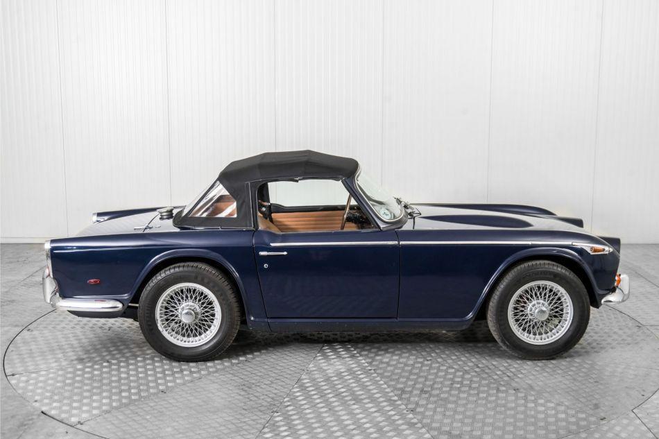 1968 Triumph TR5 TR250 overdrive spaakwielen