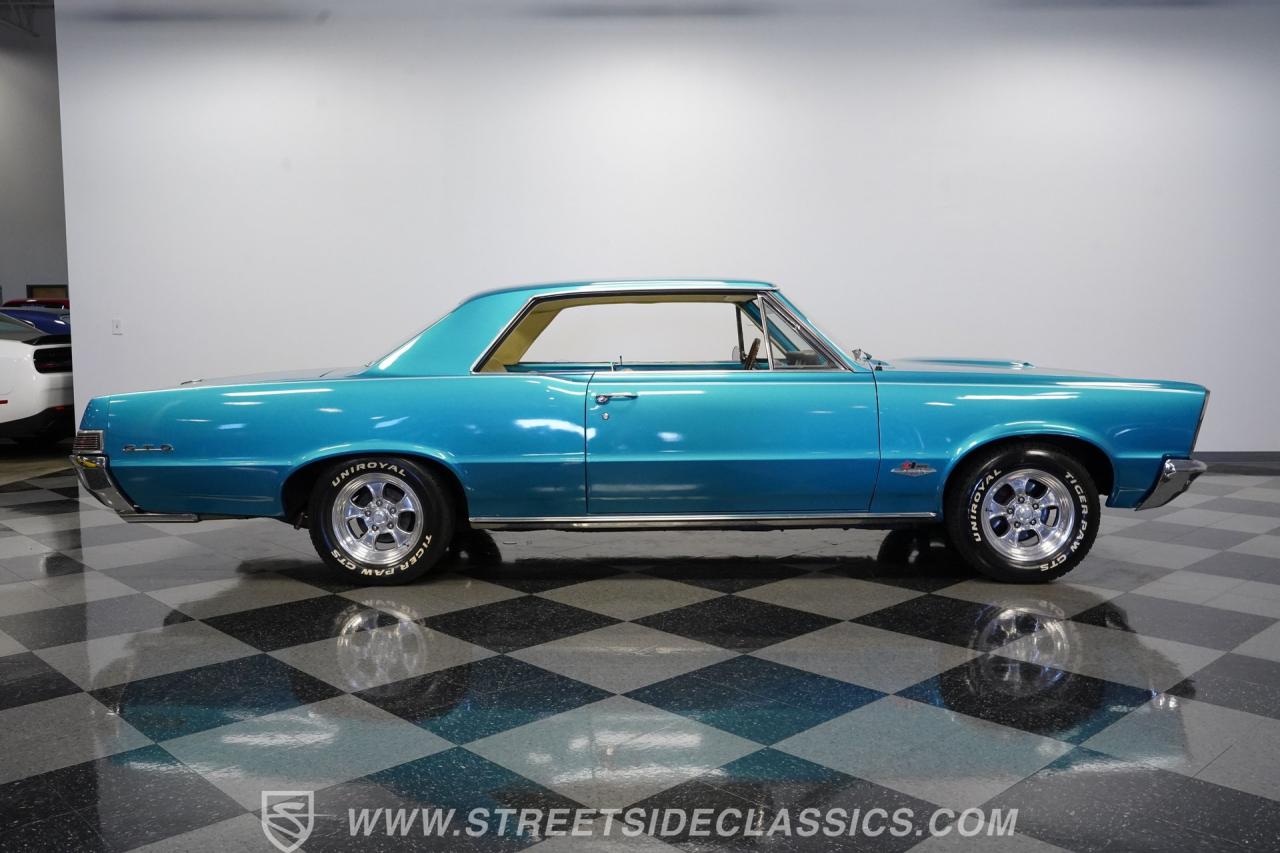 1965 Pontiac LeMans GTO Tribute