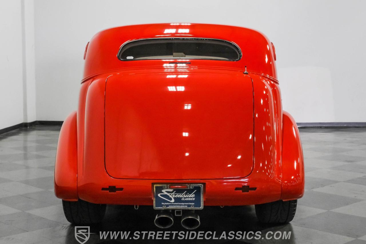 1937 Chevrolet Master Deluxe Sedan Street Rod