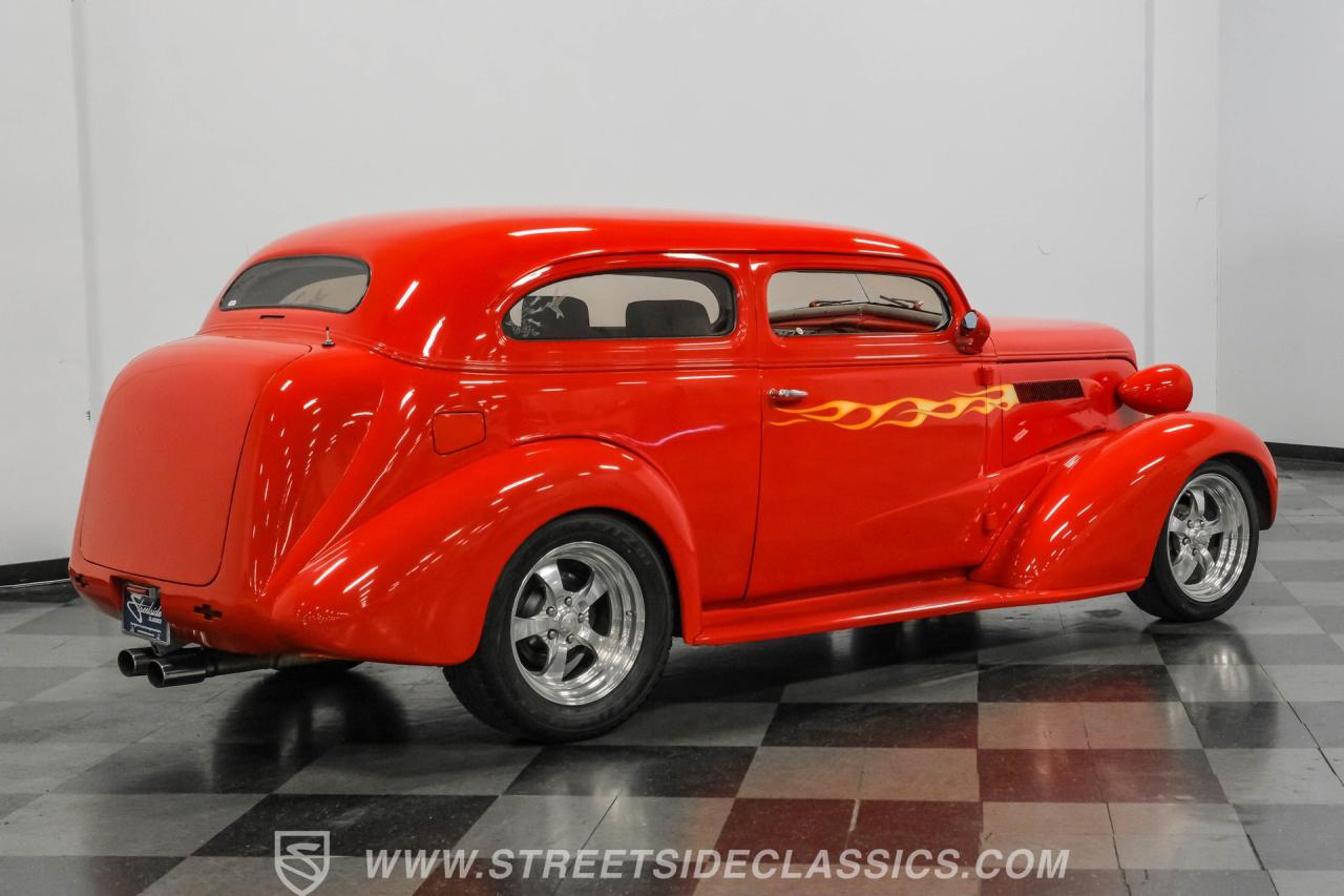 1937 Chevrolet Master Deluxe Sedan Street Rod