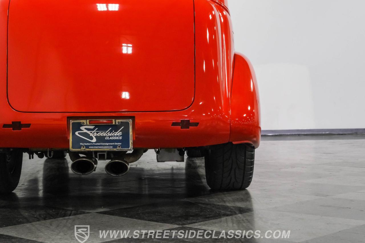 1937 Chevrolet Master Deluxe Sedan Street Rod