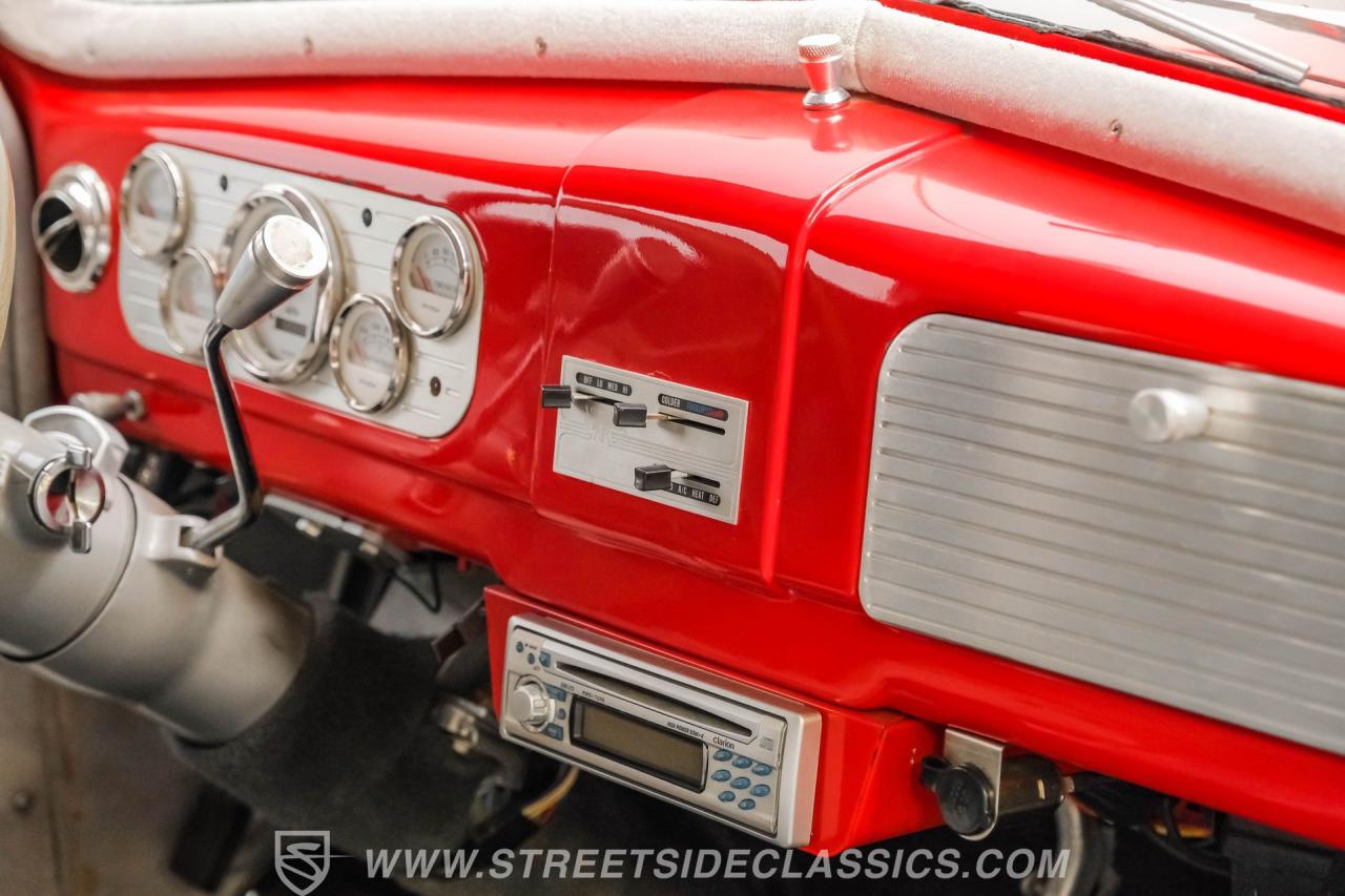 1937 Chevrolet Master Deluxe Sedan Street Rod