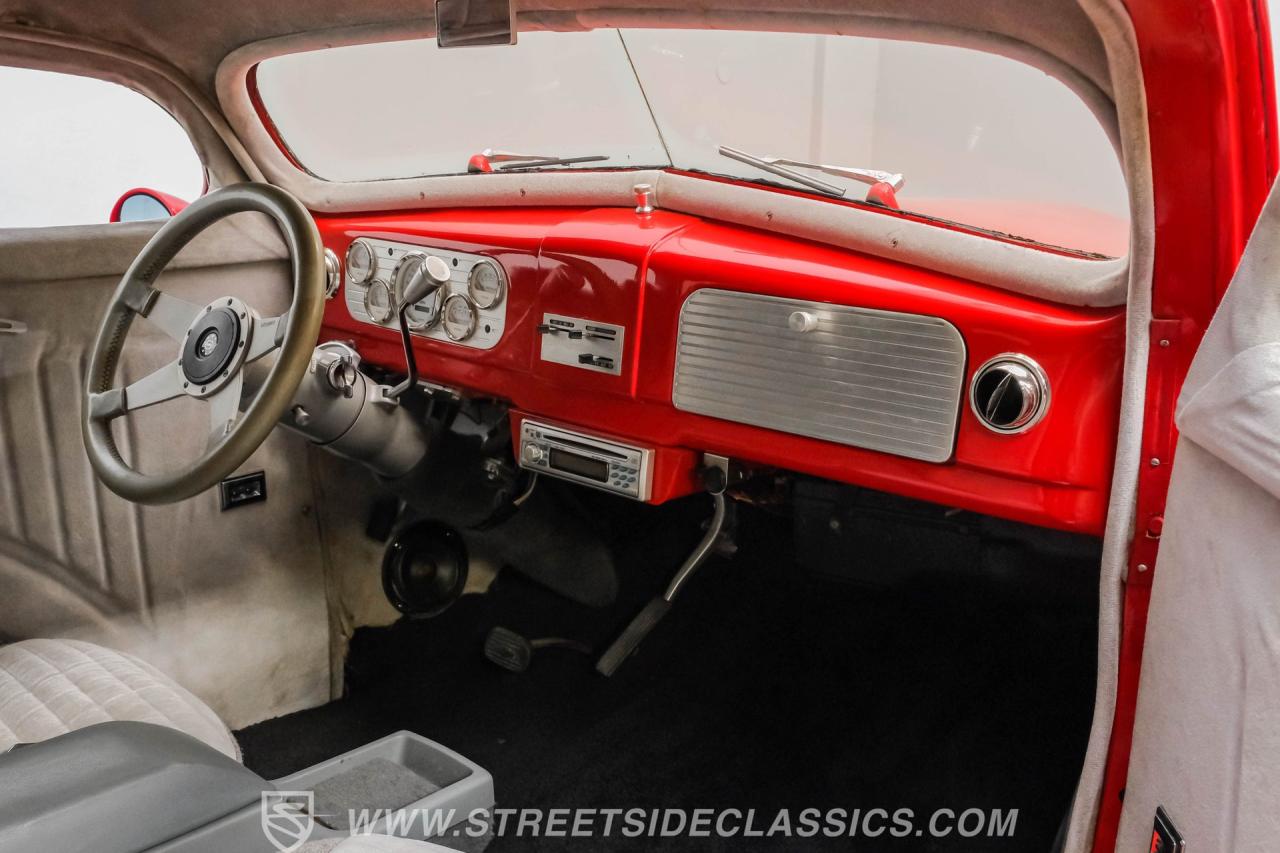 1937 Chevrolet Master Deluxe Sedan Street Rod