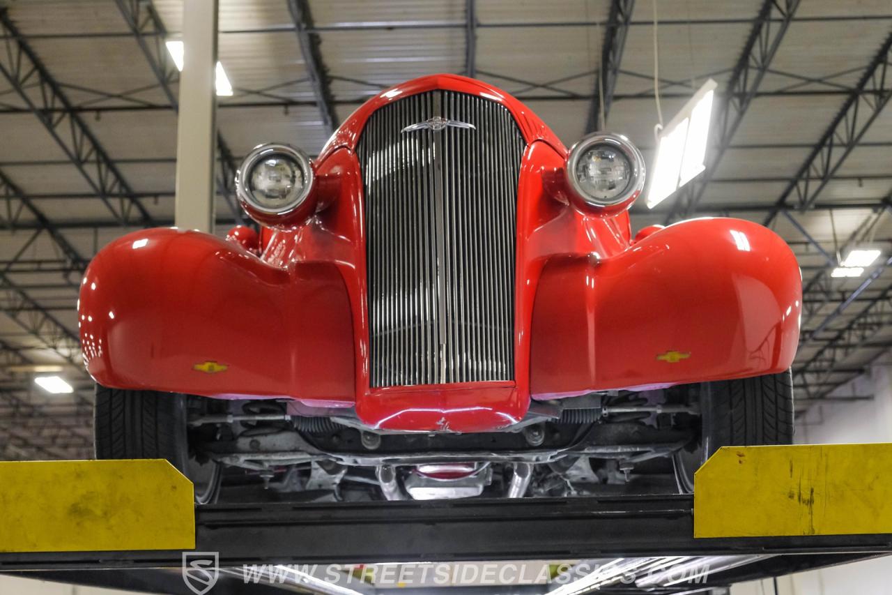 1937 Chevrolet Master Deluxe Sedan Street Rod