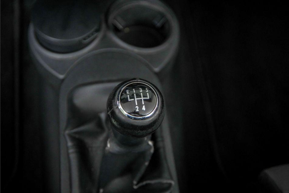 2006 Volkswagen New Beetle