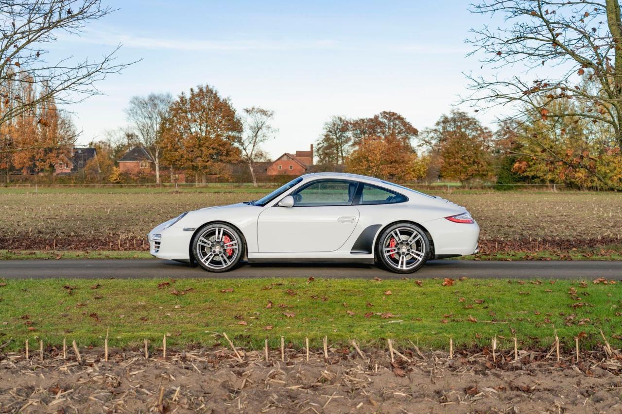 2012 Porsche 911 Carrera 4S Coupe
