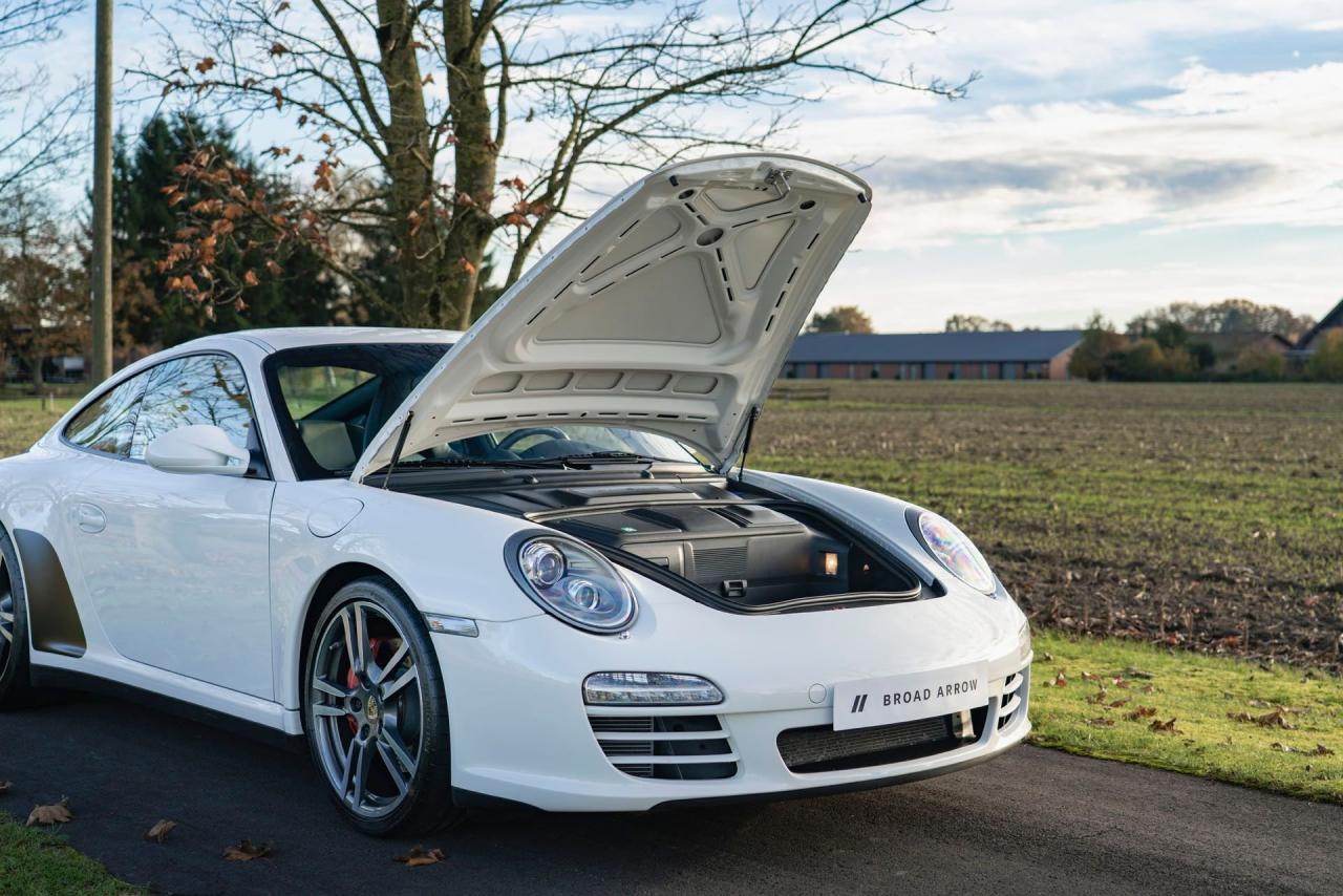 2012 Porsche 911 Carrera 4S Coupe