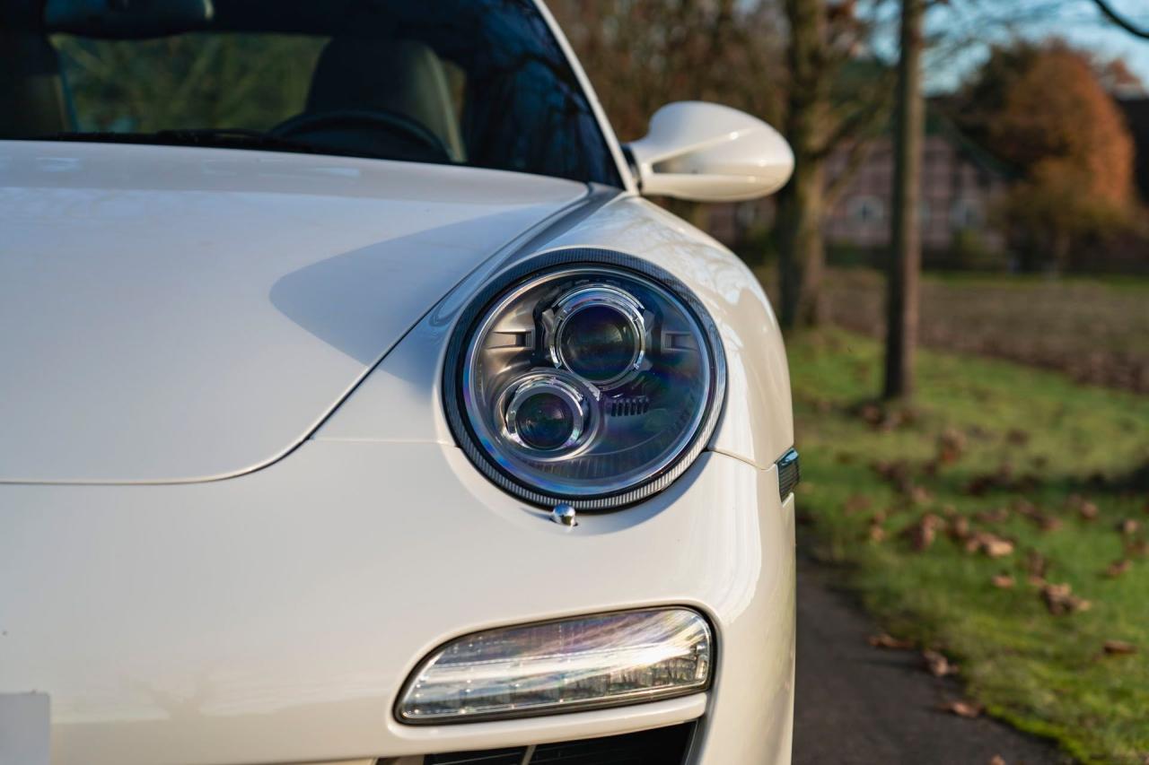 2012 Porsche 911 Carrera 4S Coupe