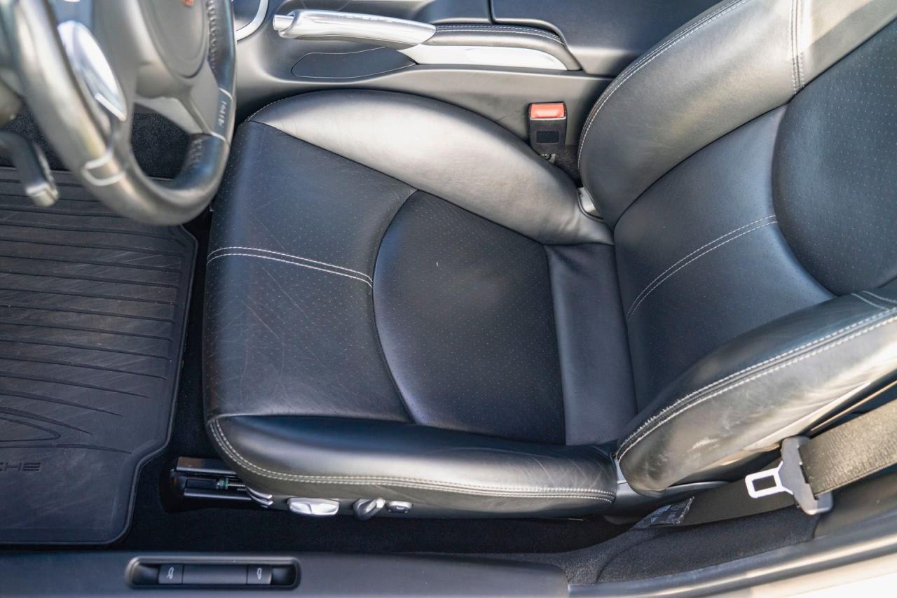 2012 Porsche 911 Carrera 4S Coupe