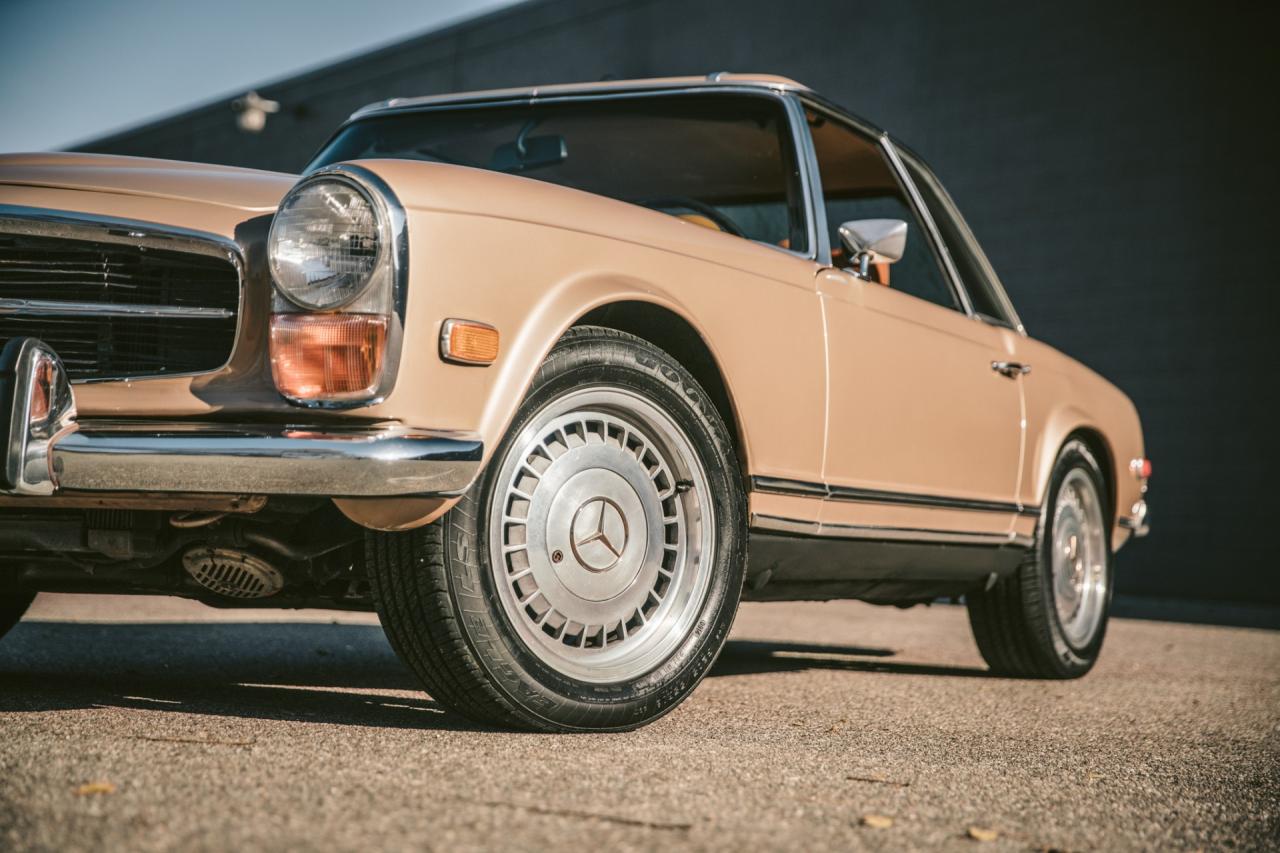 1970 Mercedes - Benz 280SL