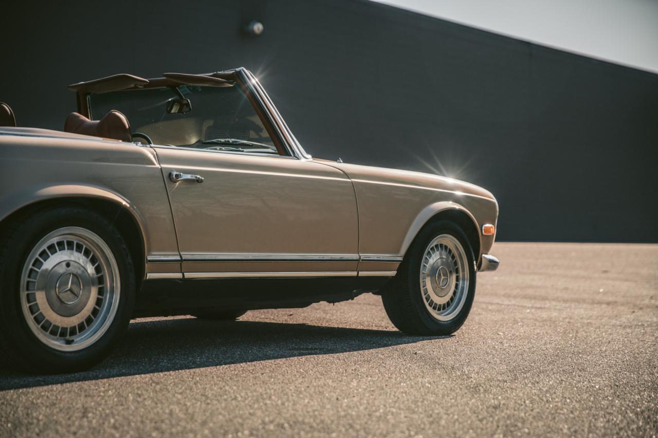 1970 Mercedes - Benz 280SL