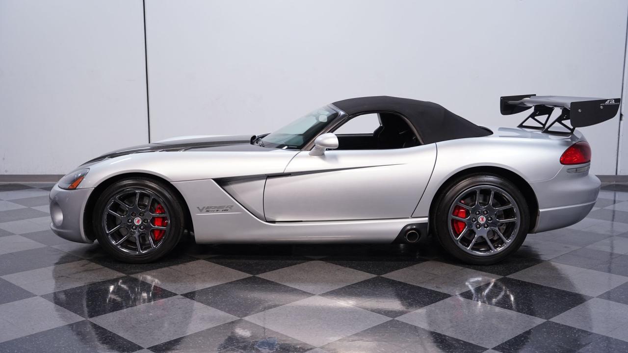 2005 Dodge Viper SRT-10 ROADSTER