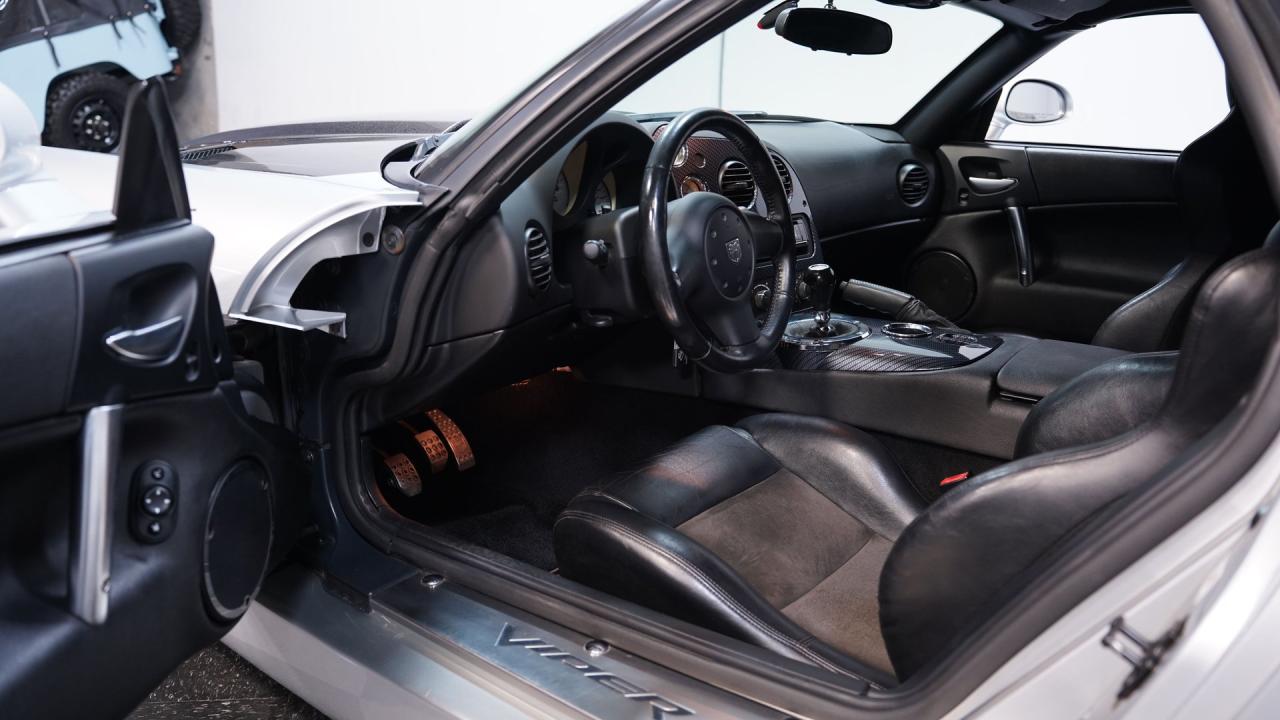 2005 Dodge Viper SRT-10 ROADSTER