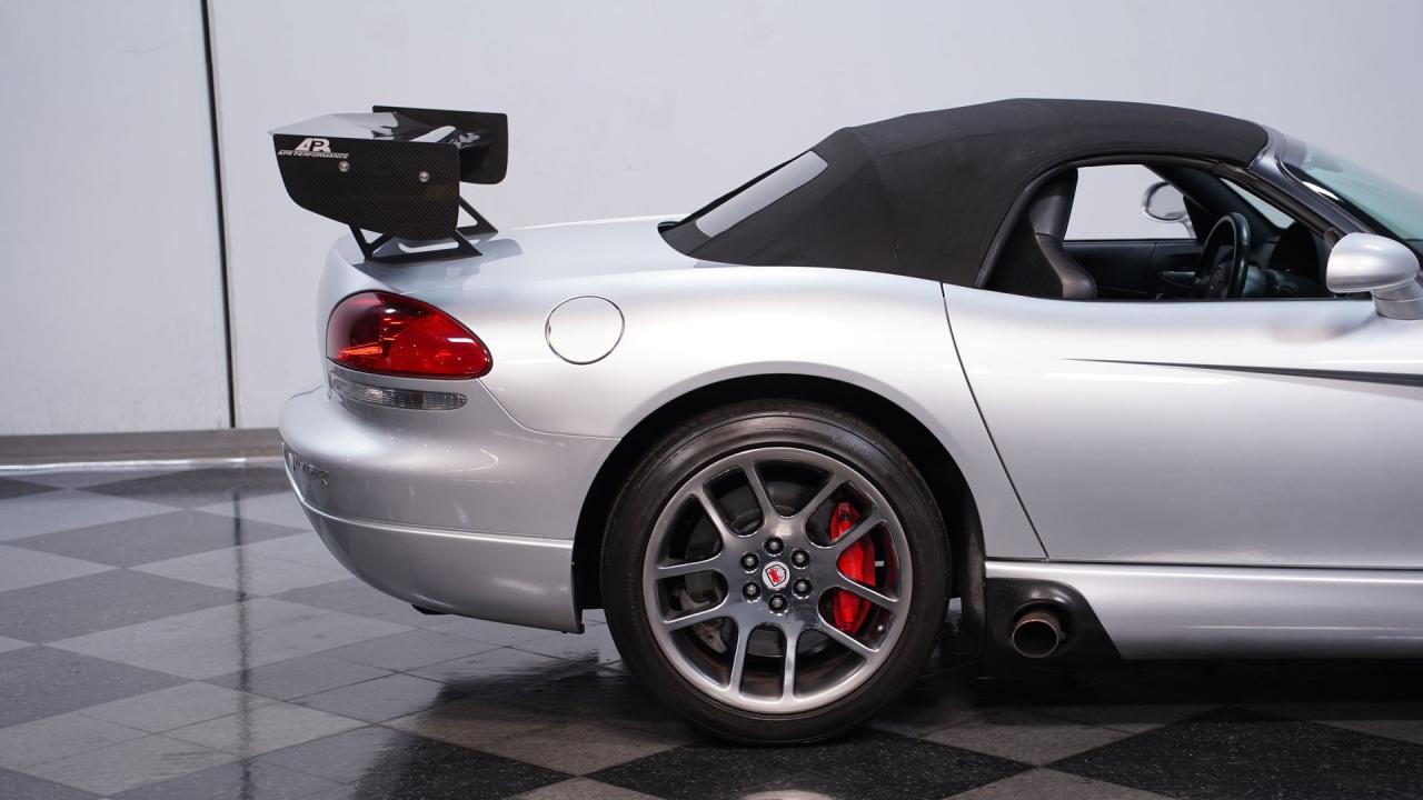 2005 Dodge Viper SRT-10 ROADSTER