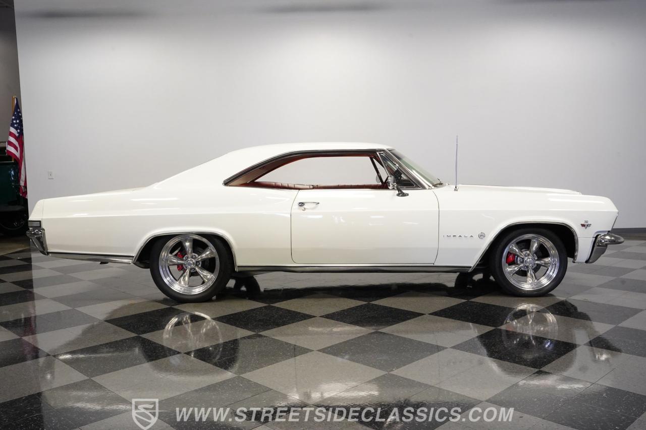 1965 Chevrolet Impala Restomod