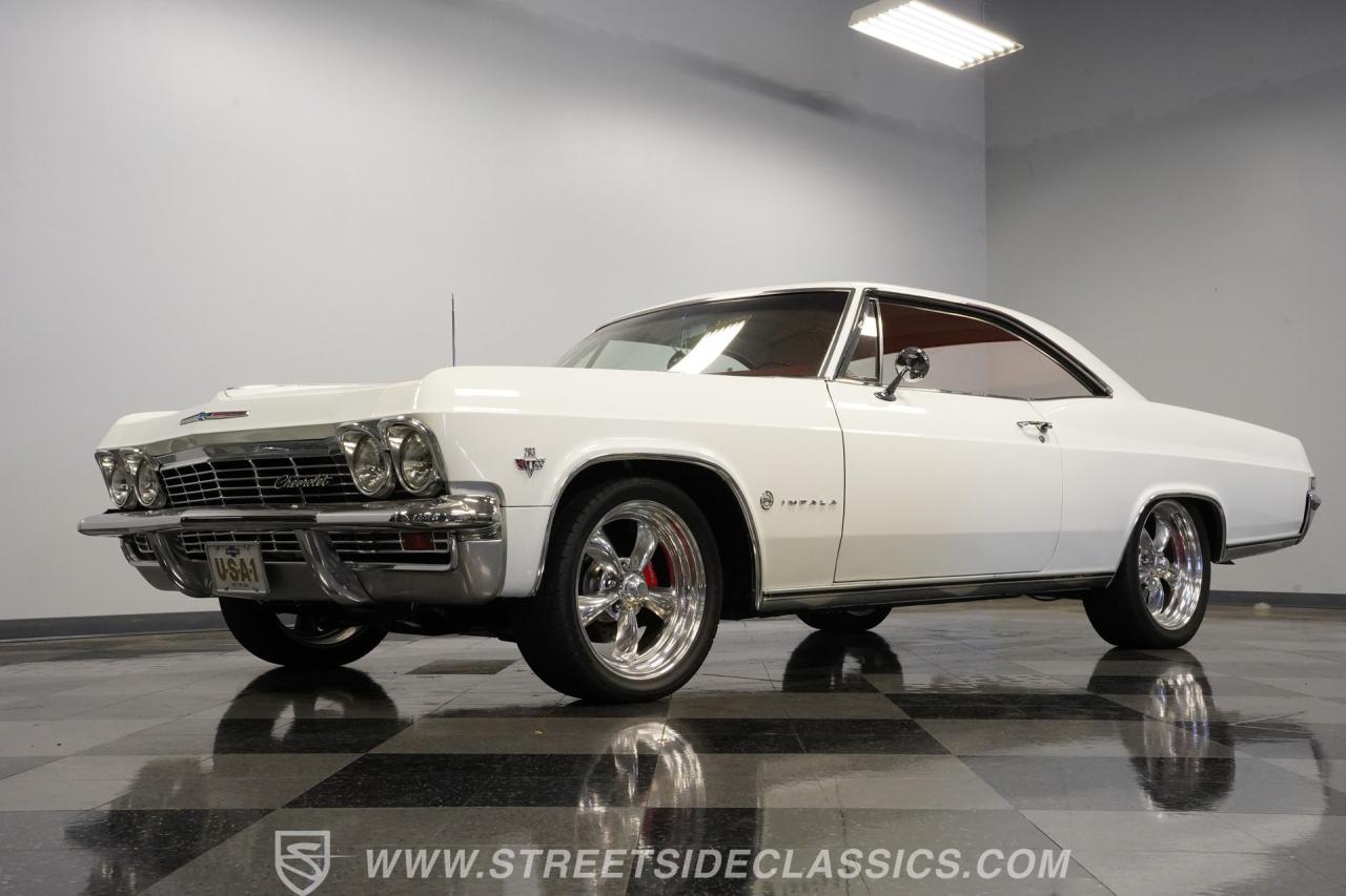 1965 Chevrolet Impala Restomod