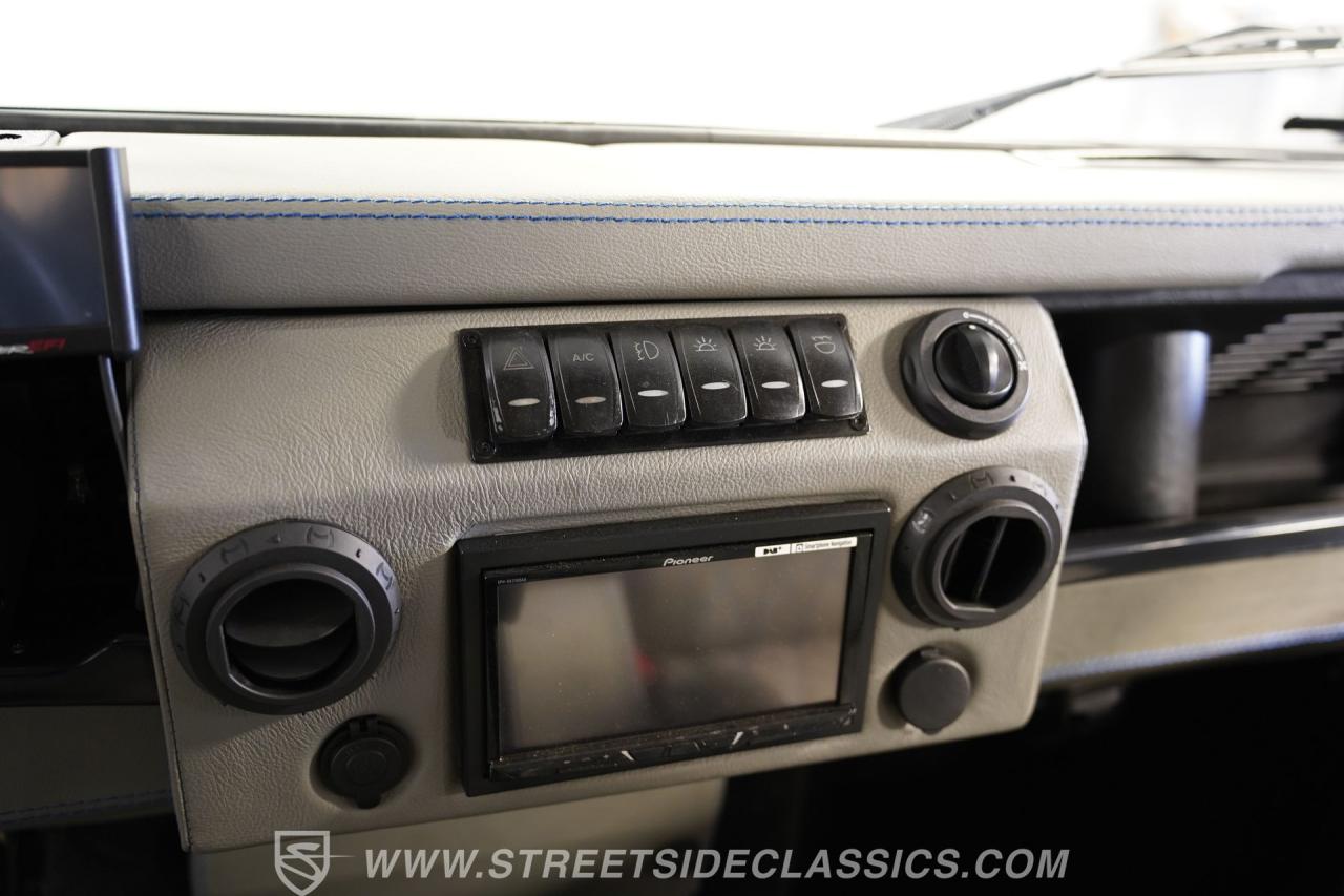 1984 Land Rover Defender 110 Crew Cab Pickup