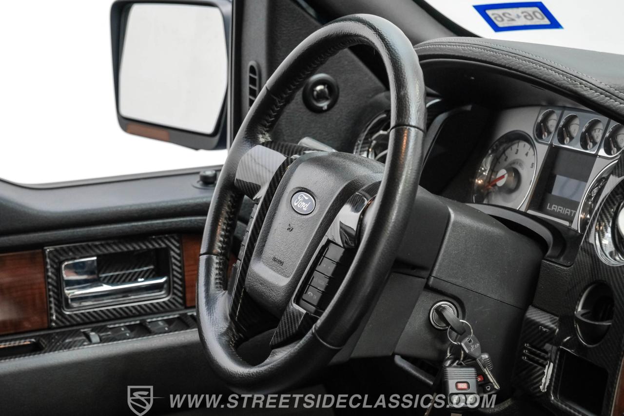 2009 Ford F-150 Lariat SuperCrew Custom &quot;Freedom&quot; Truck