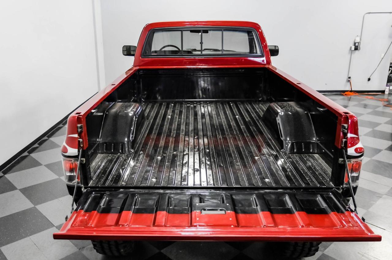 1986 Chevrolet K10 4x4 Tribute Show Truck