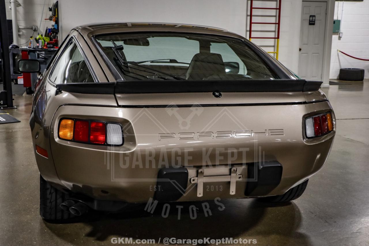 1983 Porsche 928
