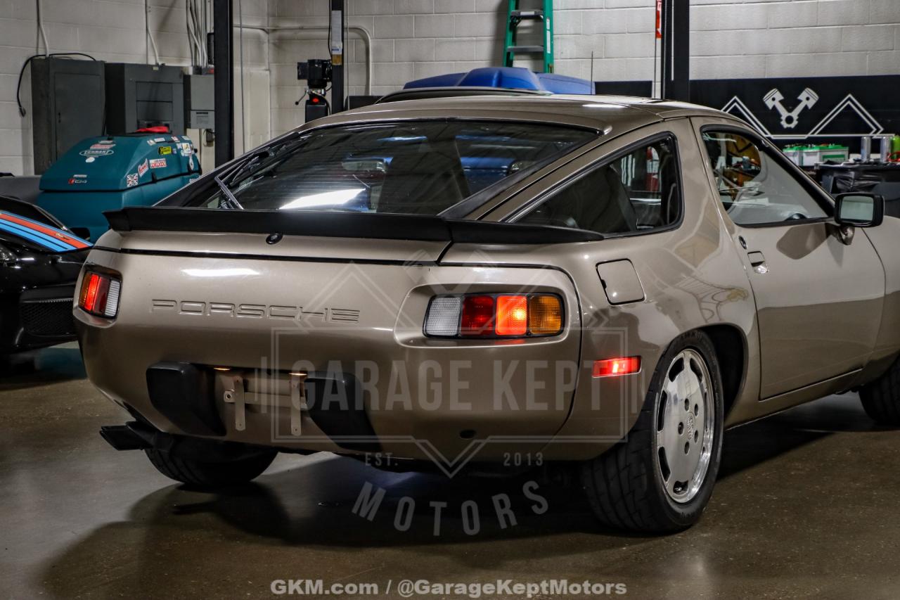 1983 Porsche 928