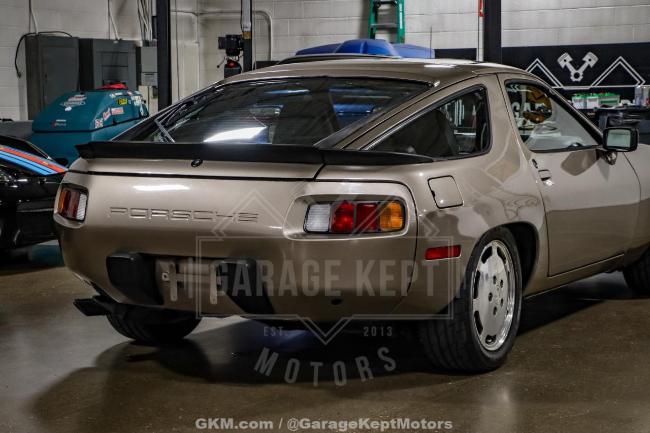 1983 Porsche 928