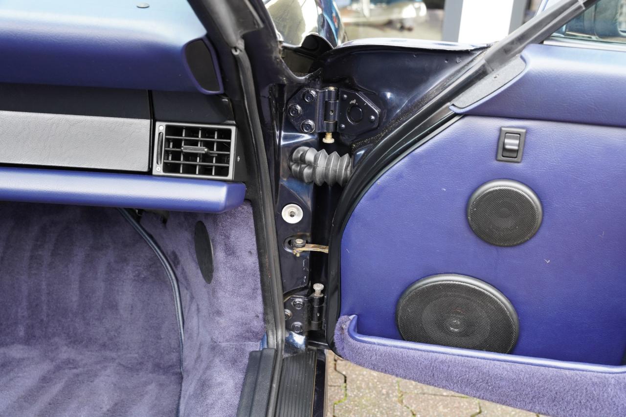 1991 Porsche 964 Carrera 2 Cabriolet ! &ldquo;Manual geared and rear-wheel drive only&rdquo;