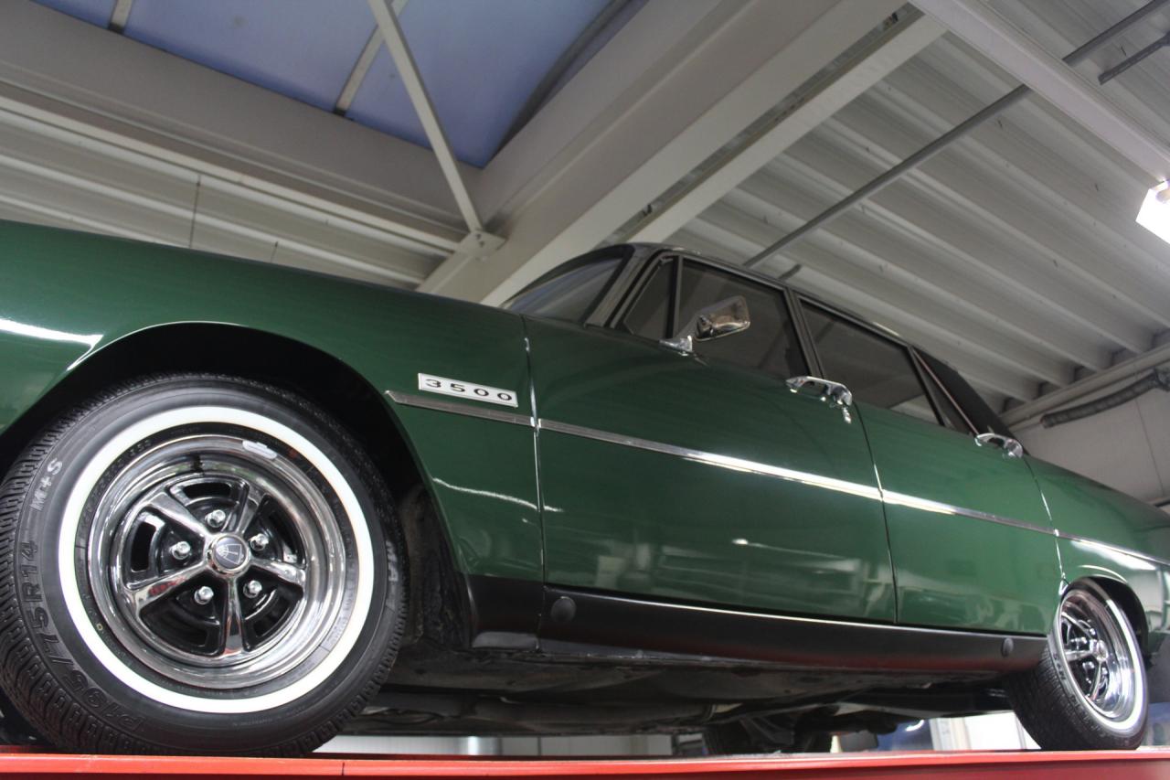 1974 Rover P6 3500 V8 &ldquo;Nut and Bolt-restored&rdquo;