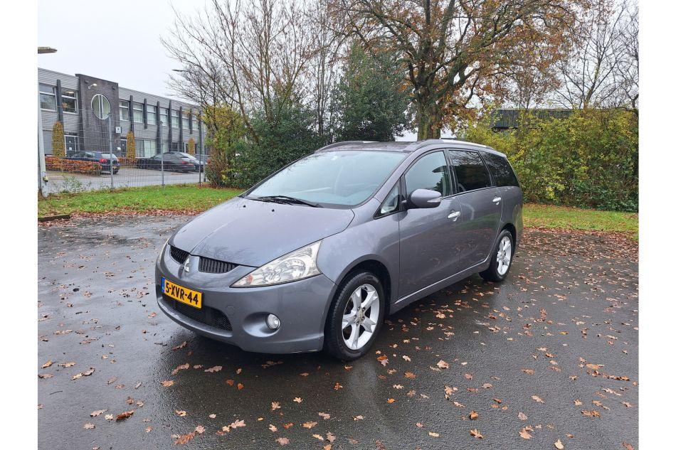 2010 Mitsubishi Grandis