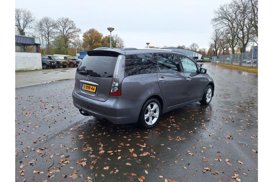 2010 Mitsubishi Grandis