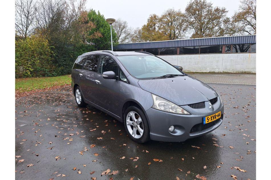 2010 Mitsubishi Grandis