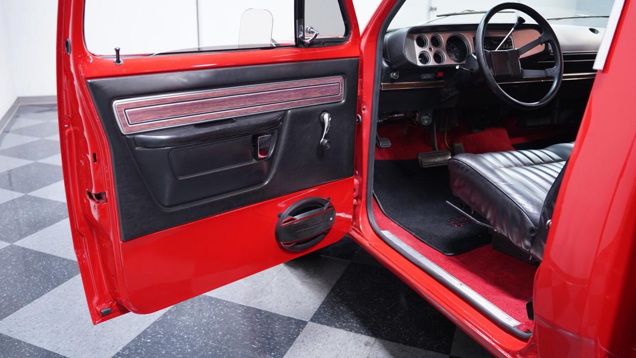 1979 Dodge Lil Red Express Adventurer D150