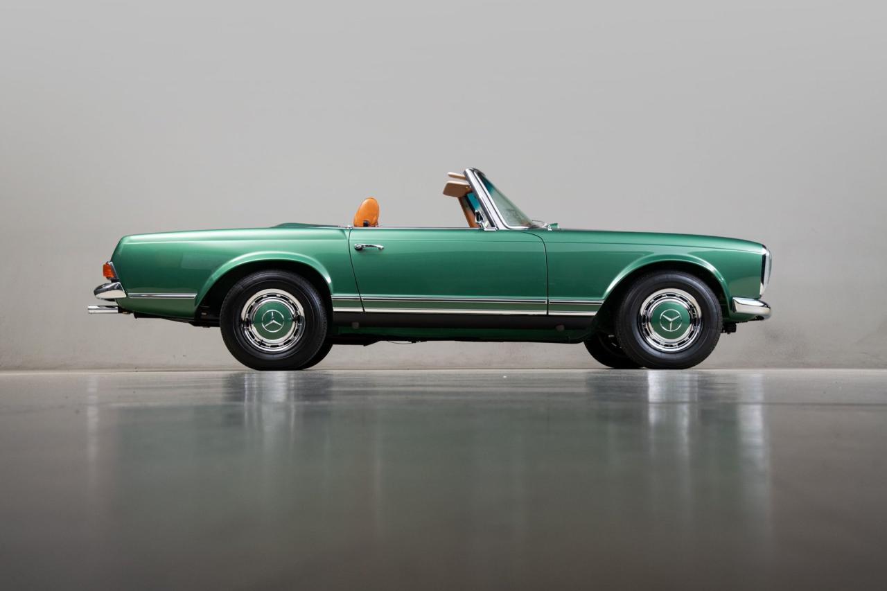 1970 Mercedes - Benz 280SL