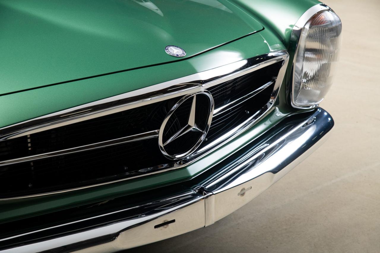 1970 Mercedes - Benz 280SL