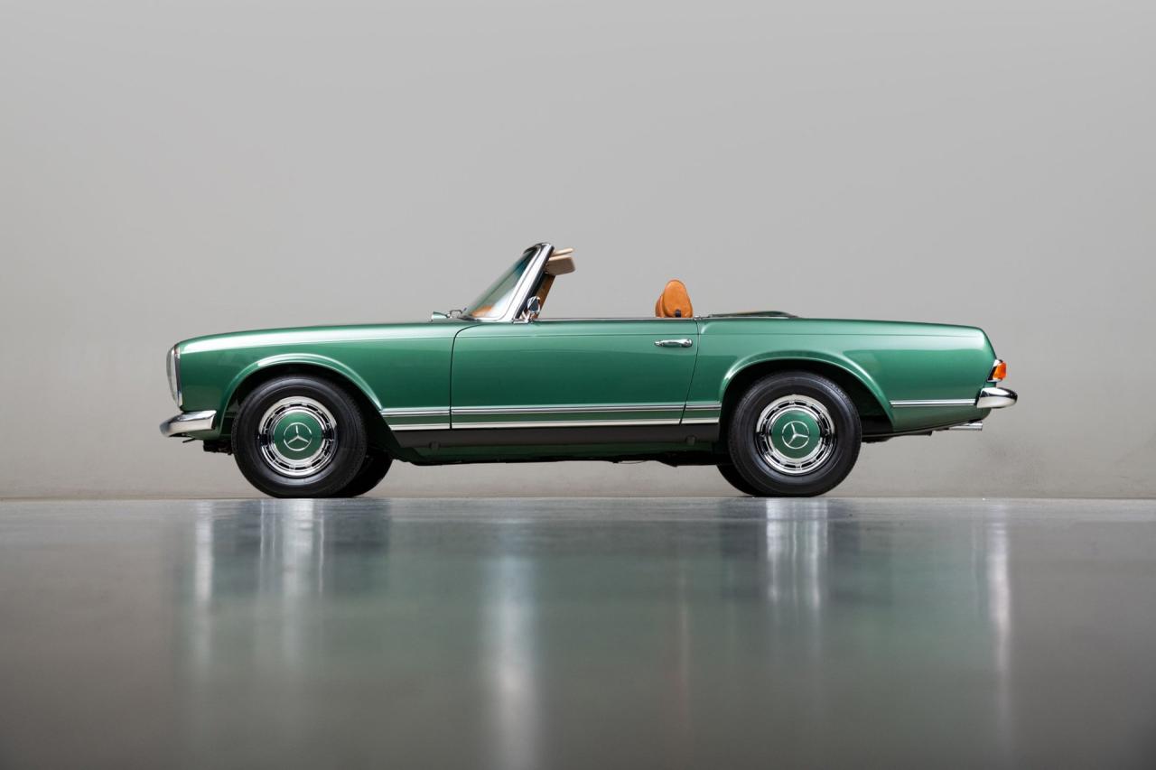 1970 Mercedes - Benz 280SL