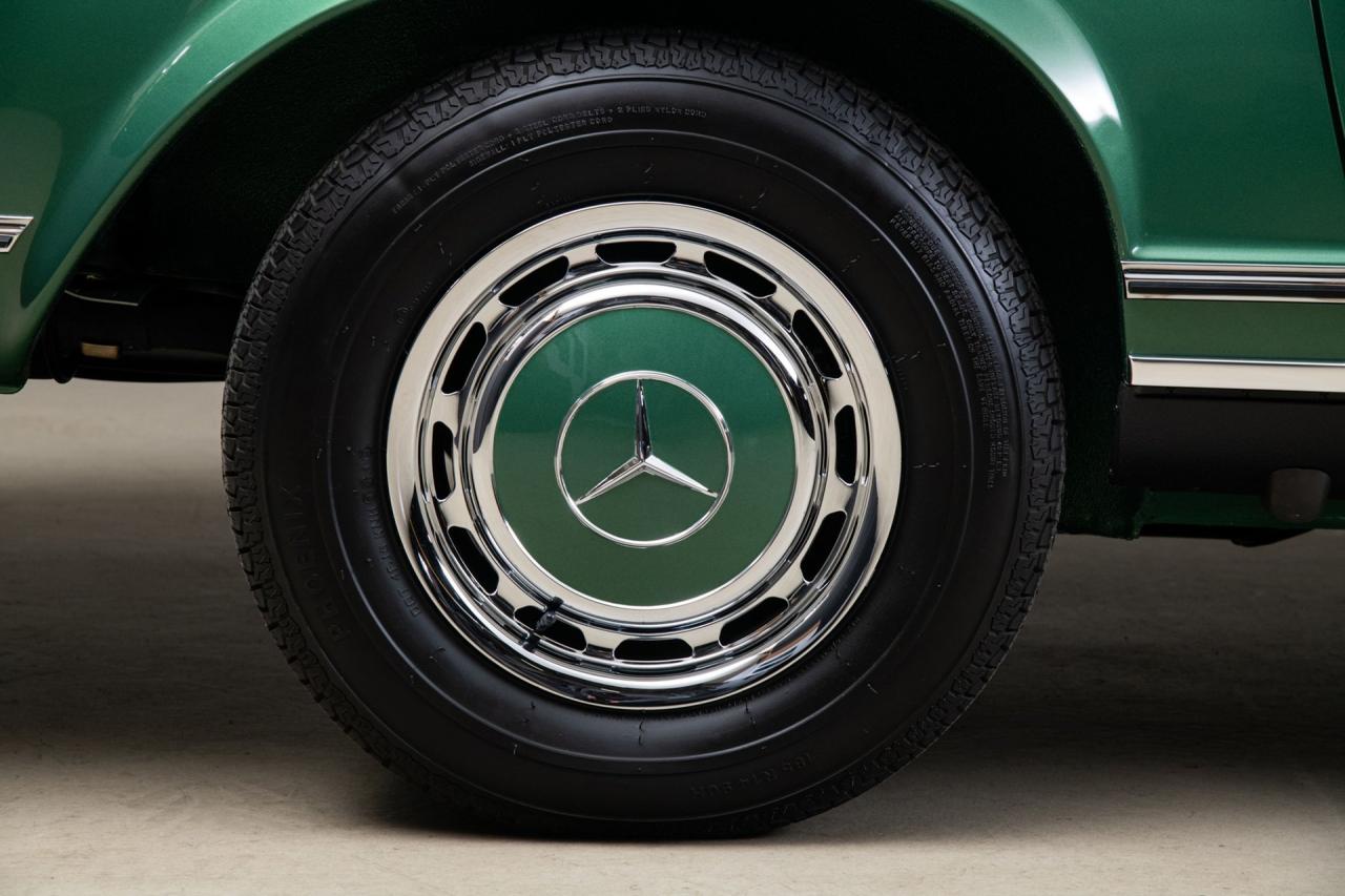 1970 Mercedes - Benz 280SL