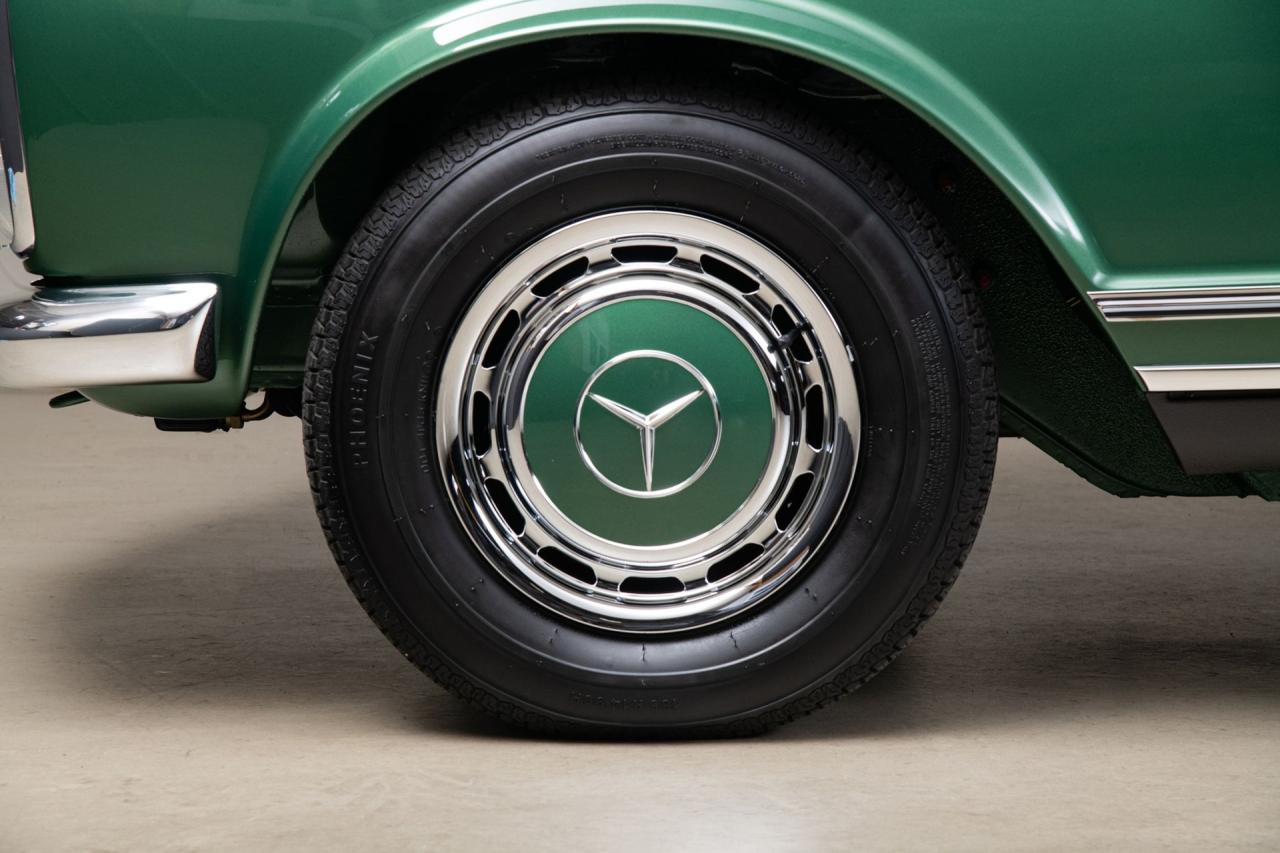 1970 Mercedes - Benz 280SL