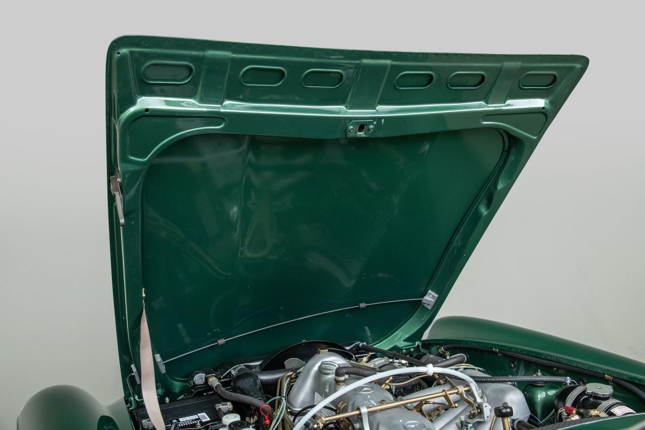 1970 Mercedes - Benz 280SL