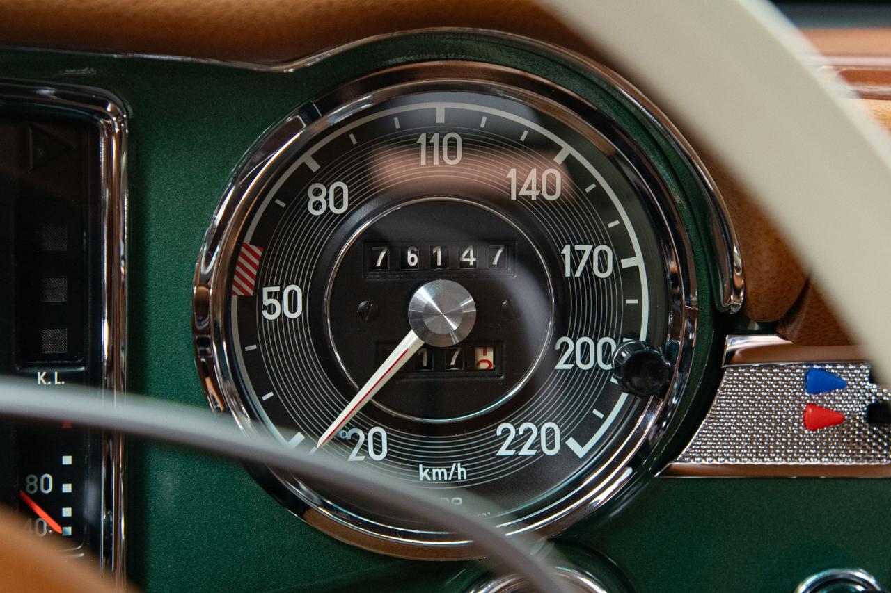 1970 Mercedes - Benz 280SL