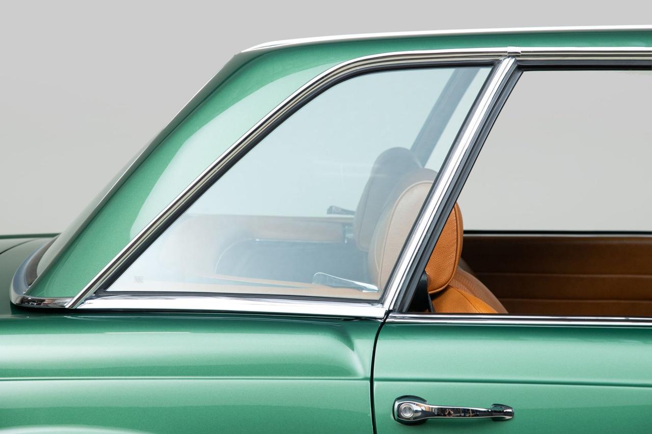 1970 Mercedes - Benz 280SL