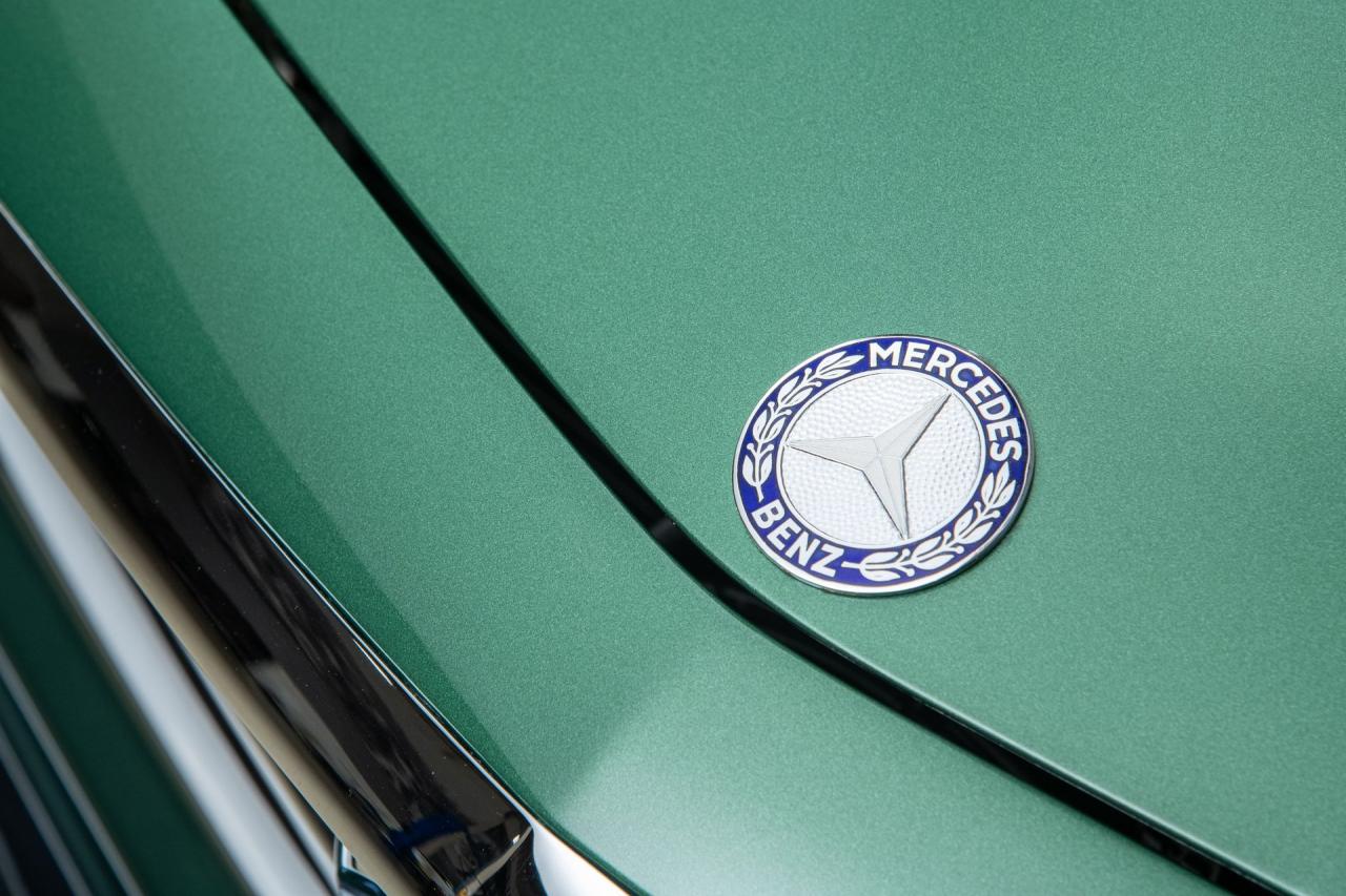 1970 Mercedes - Benz 280SL