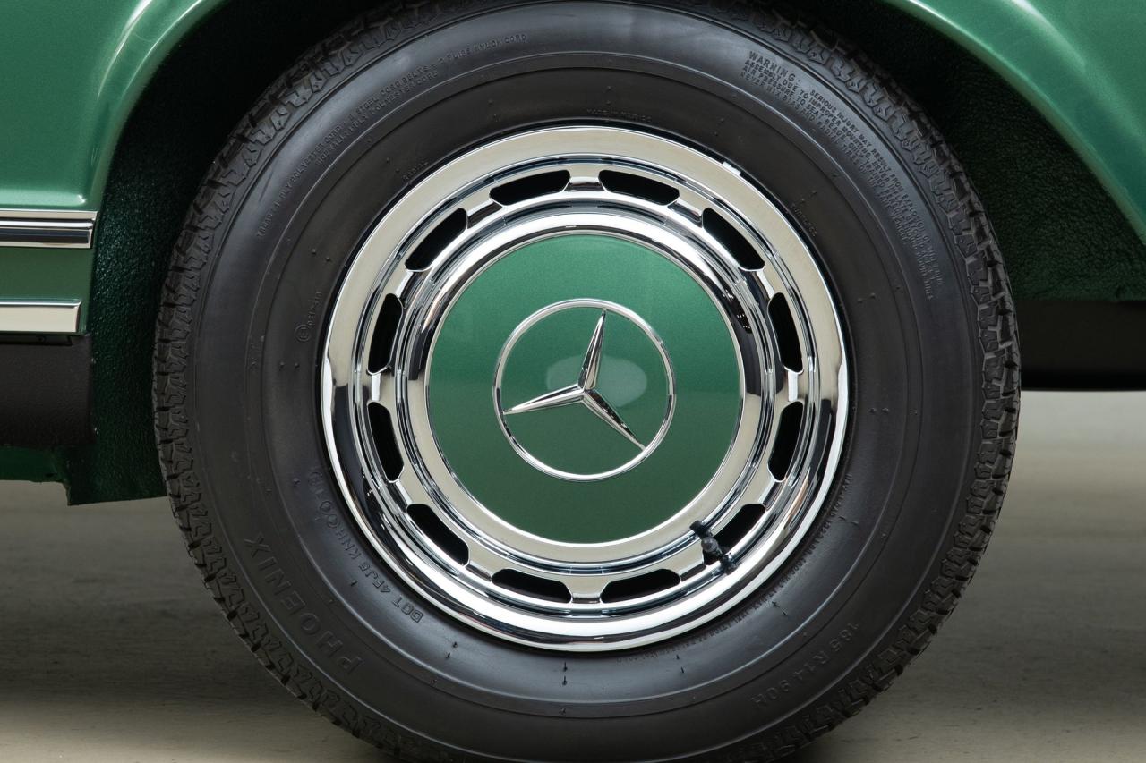 1970 Mercedes - Benz 280SL