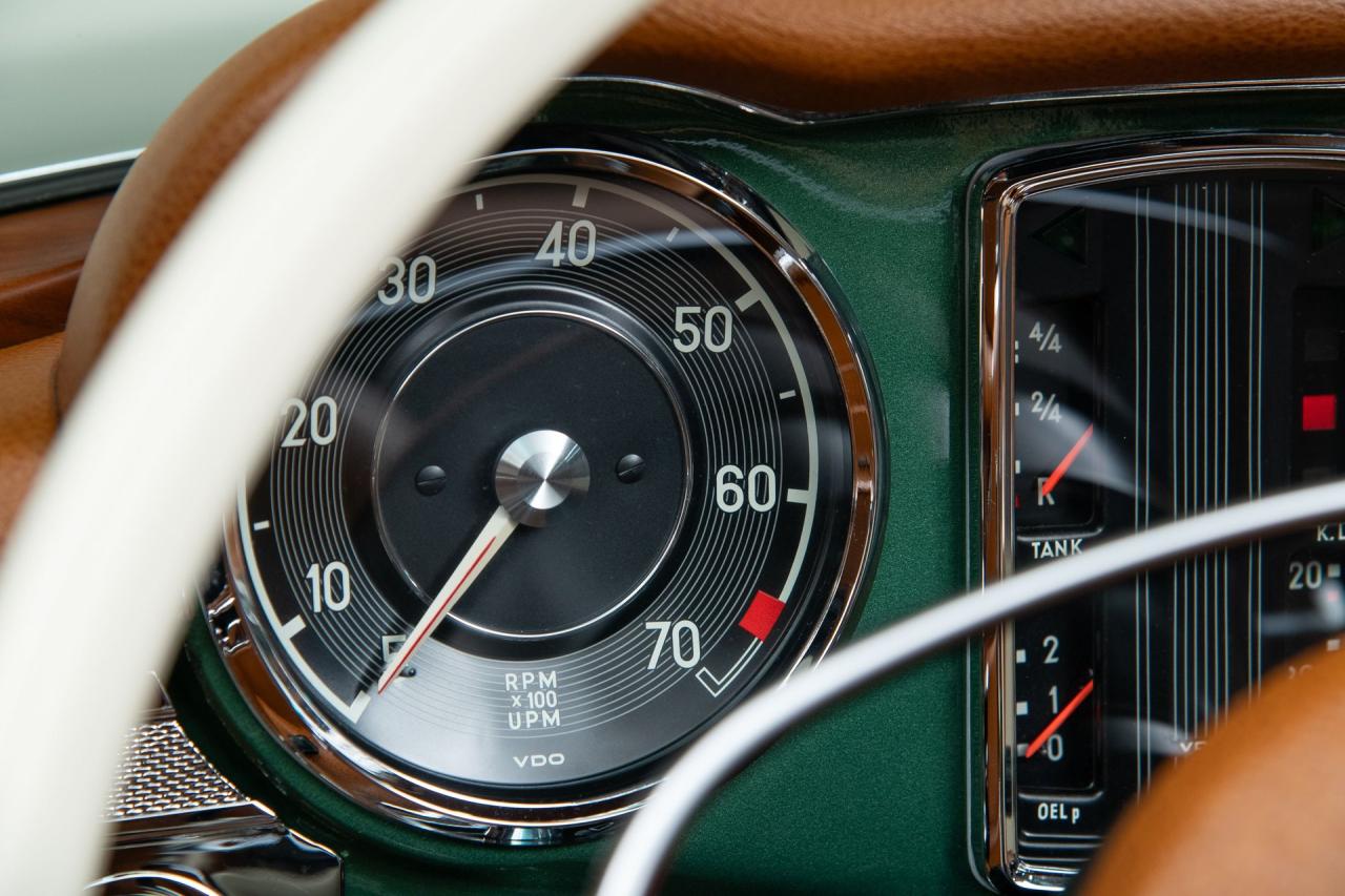 1970 Mercedes - Benz 280SL