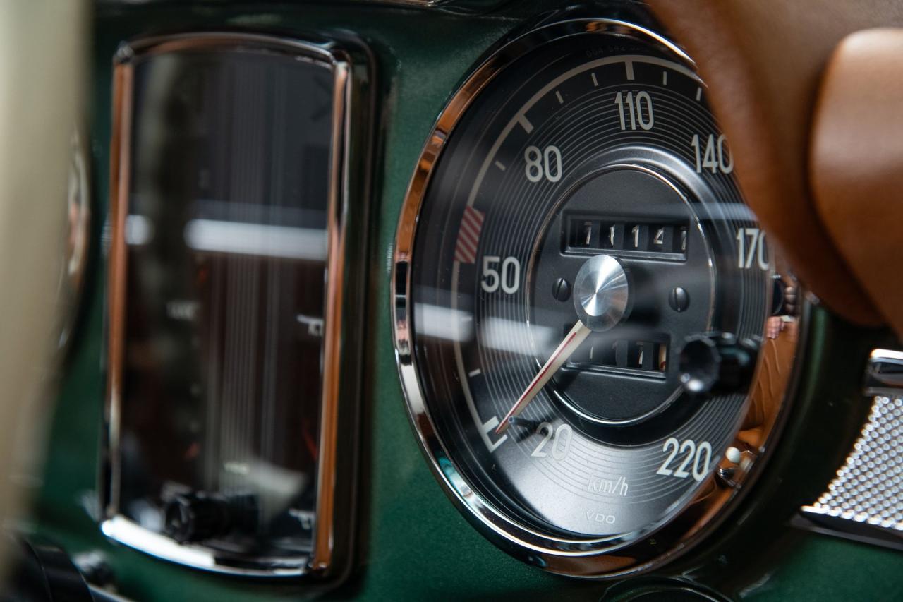 1970 Mercedes - Benz 280SL