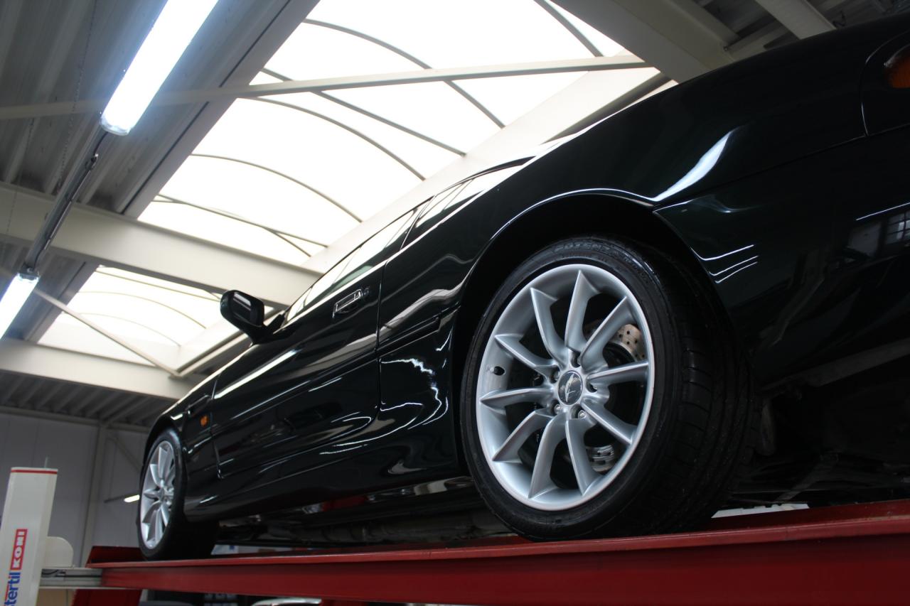 2001 Aston Martin DB7 Vantage &ldquo;Pentland Green&rdquo;