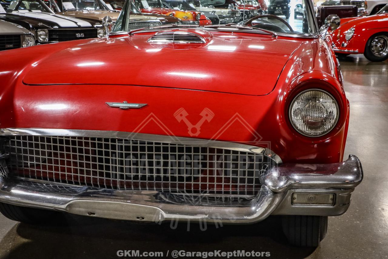 1957 Ford Thunderbird